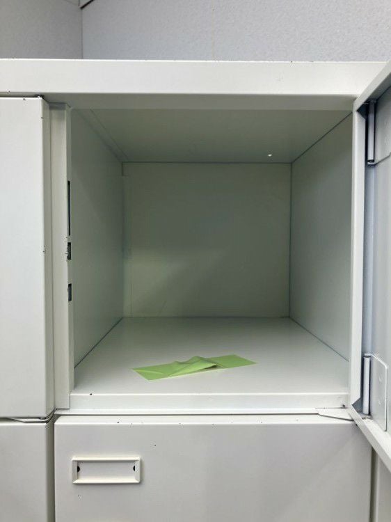 オカムラFZタイプシリーズ 18人用ロッカー 商品画像3