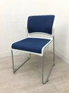オカムラリットシリーズ スタッキングチェア 商品画像1