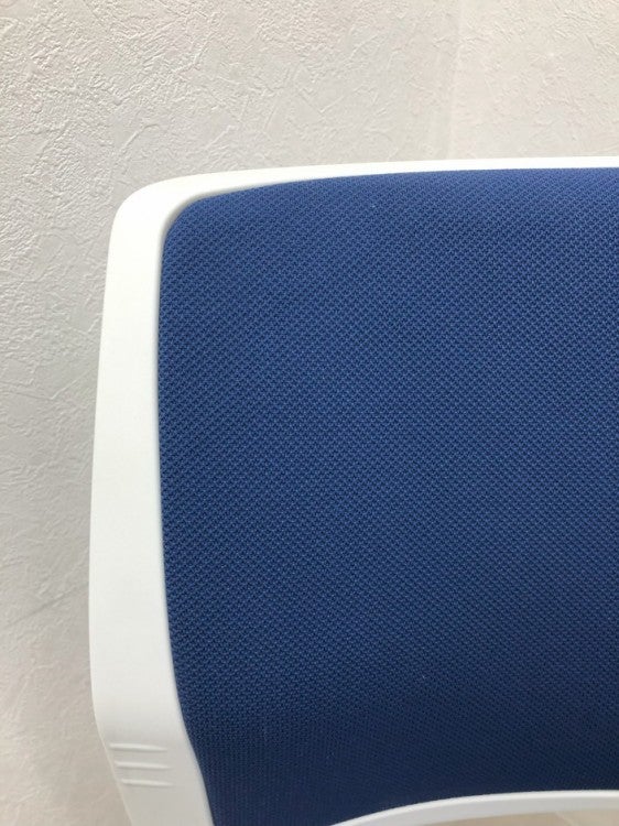 オカムラリットシリーズ スタッキングチェア 商品画像8