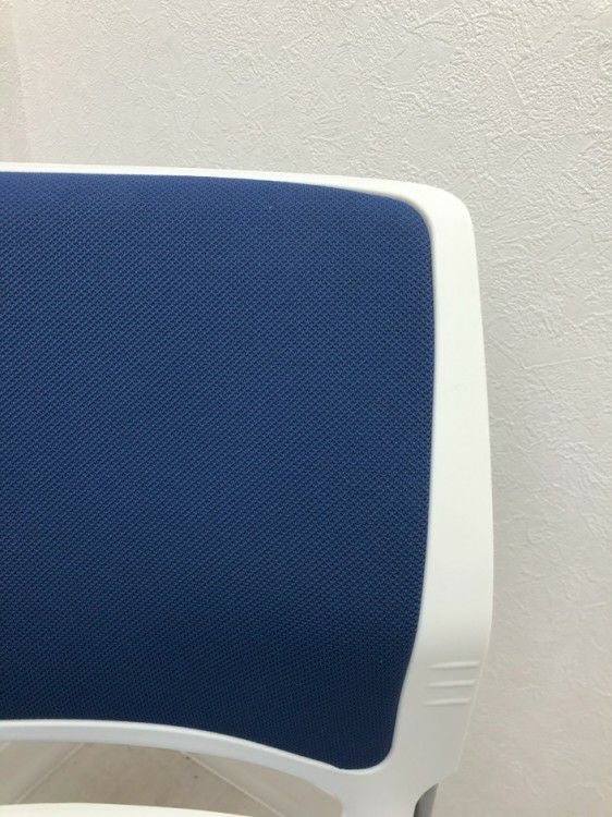 オカムラリットシリーズ スタッキングチェア 商品画像9