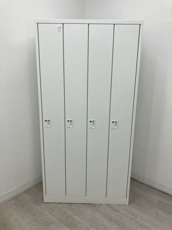イトーキW型シリーズ 4人用ロッカー 商品画像2