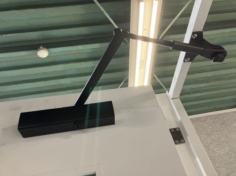 イトーキLight Boothシリーズ セミクローズ型1人用ワークブース 商品画像5
