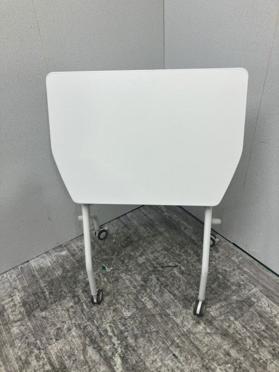 イトーキアクティバシリーズ 650サイドスタックテーブル 商品画像4