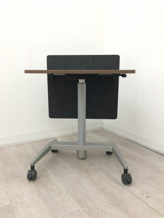 オカムラスタフィット2シリーズ パーソナル昇降テーブル 商品画像3