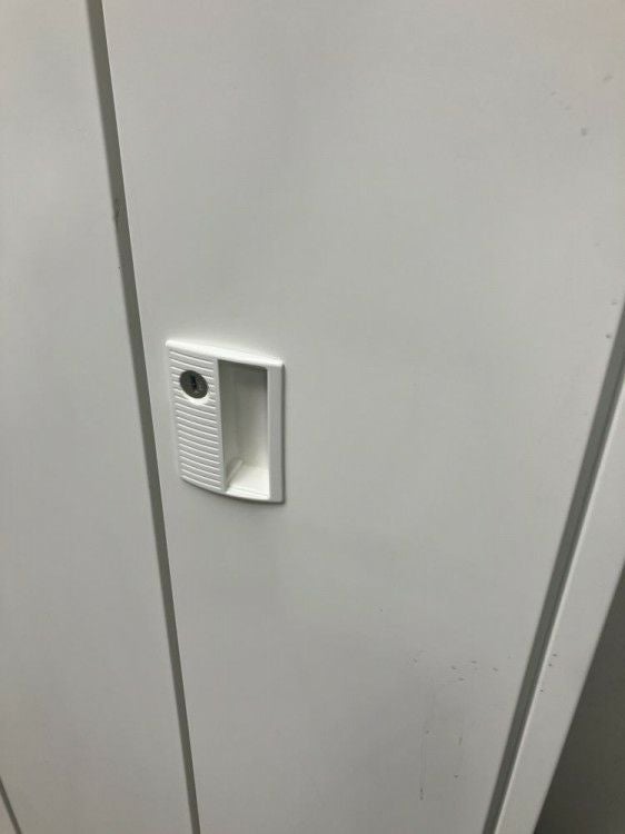 オカムラFZタイプシリーズ 4人用ロッカー 商品画像6