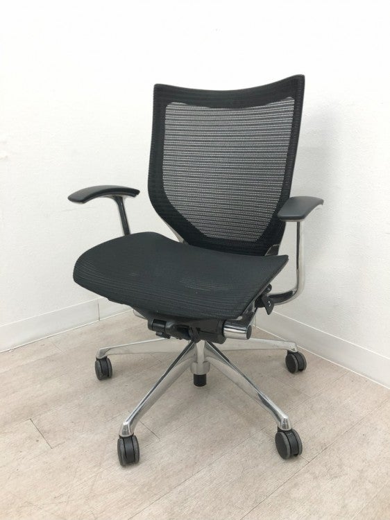 オカムラBaron(バロン)チェア 固定肘付バロンチェア 商品画像1