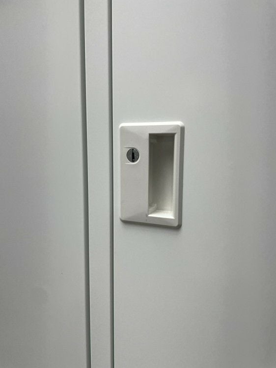 ウチダ（内田洋行）3人用ロッカー 商品画像6