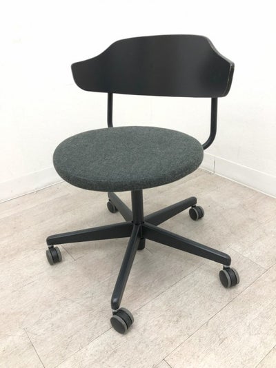 コクヨデイズオフィス ハングライクシリーズ ミーティングチェア 商品画像1