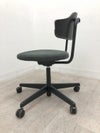 コクヨデイズオフィス ハングライクシリーズ ミーティングチェア 商品画像4