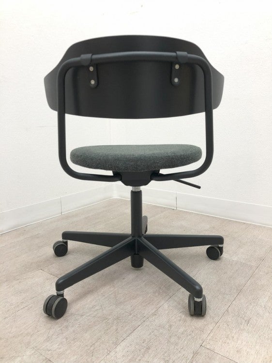 コクヨデイズオフィス ハングライクシリーズ ミーティングチェア 商品画像5