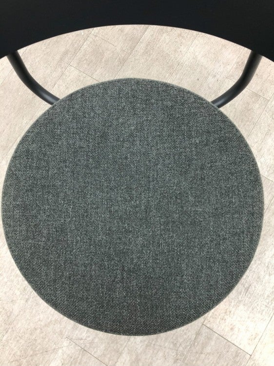コクヨデイズオフィス ハングライクシリーズ ミーティングチェア 商品画像10