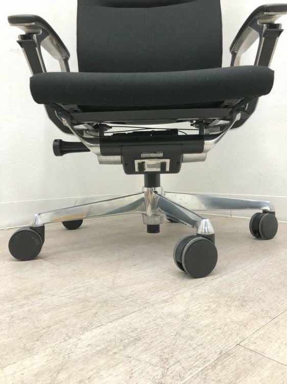オカムラDuke(デューク)シリーズ 固定肘付デュークチェア 商品画像11