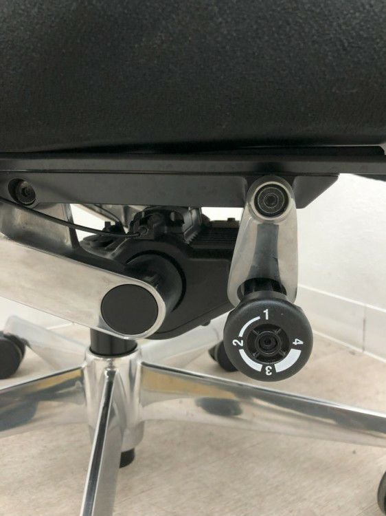 オカムラDuke(デューク)シリーズ 固定肘付デュークチェア 商品画像16