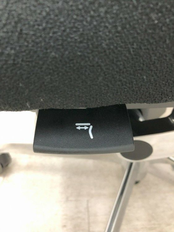 オカムラDuke(デューク)シリーズ 固定肘付デュークチェア 商品画像18