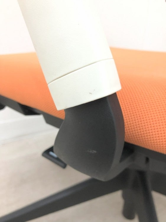 ウチダ（内田洋行）セレッツァ（Sellezza）チェア 可動肘付セレッツァチェア 商品画像9