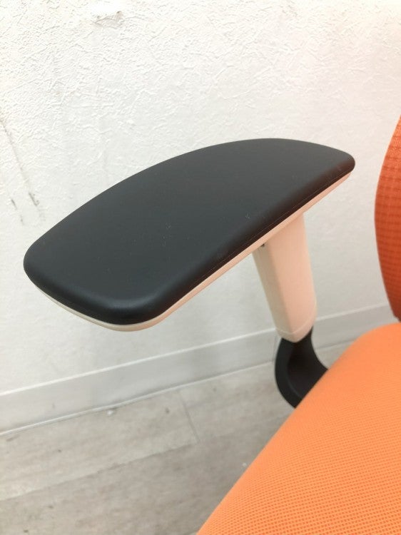 ウチダ（内田洋行）セレッツァ（Sellezza）チェア 可動肘付セレッツァチェア 商品画像12