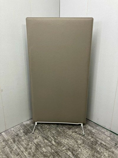 オカムラ自立パーテーション 商品画像1