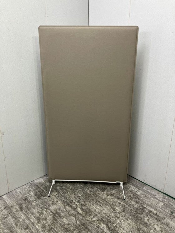 オカムラ自立パーテーション 商品画像1