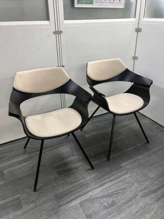 イトーキDAシリーズ ミーティングチェア2脚セット 商品画像1