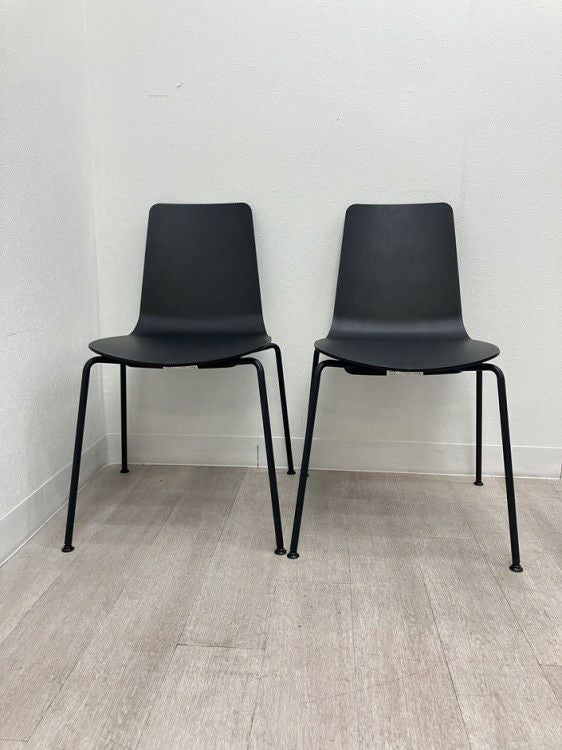 コクヨMycket(ミケット)シリーズ スタッキングチェア2脚セット 商品画像2