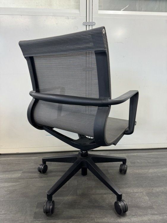 アイコM-1055シリーズ 固定肘付ミーティングチェア 商品画像3