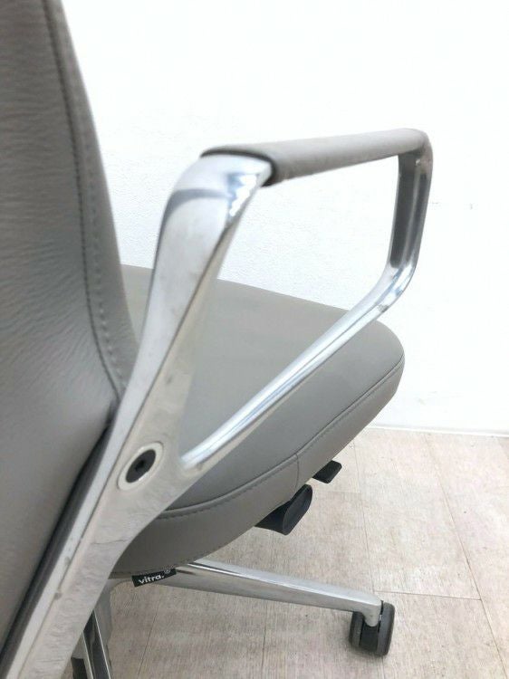 Vitra（ヴィトラ）AC4シリーズ 固定肘付AC4チェア 商品画像13