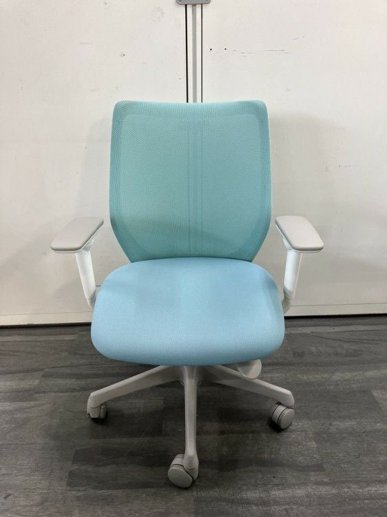 オカムラCG-M(シージーエム)シリーズ 可動肘付CG-Mチェア 商品画像2