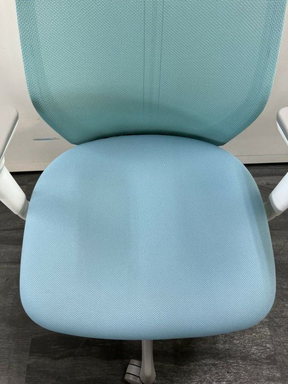 オカムラCG-M(シージーエム)シリーズ 可動肘付CG-Mチェア 商品画像8