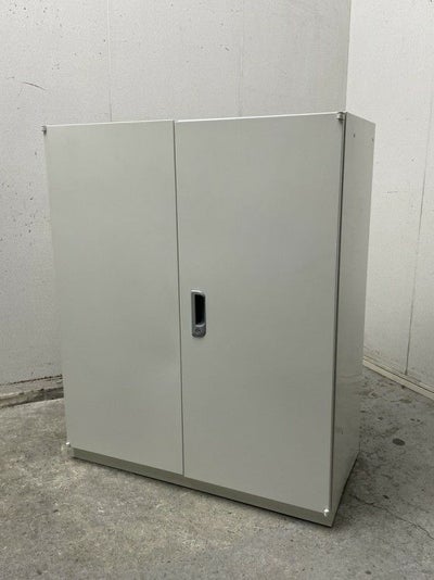 プラスJEシリーズ 両開き書庫 商品画像1