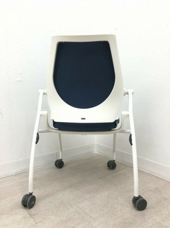 イトーキipsa(イプサ)シリーズ ネスティングチェア3脚セット 商品画像6