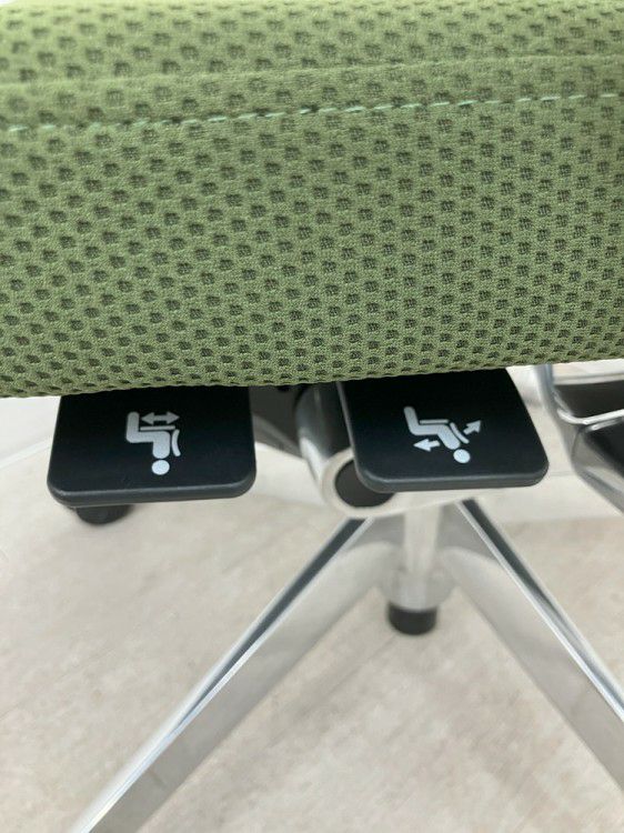 オカムラChoral（コーラル）チェア 可動肘付コーラルチェア 商品画像20