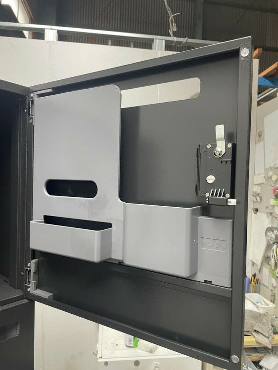 ウチダ（内田洋行）エルレージシリーズ 8人用パーソナルロッカー 商品画像8