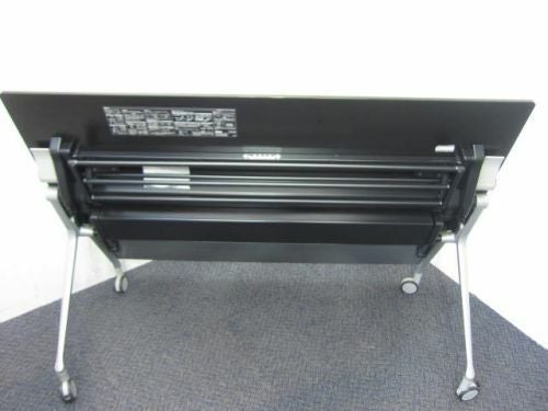 オカムラINTERACT NT(インターアクトエヌティー)シリーズ  1500サイドスタックテーブル 商品画像5