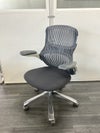 Knoll（ノール）Generation(ジェネレーション)チェア 可動肘付ジェネレーションチェア 商品画像1