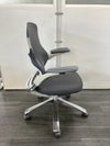 Knoll（ノール）Generation(ジェネレーション)チェア 可動肘付ジェネレーションチェア 商品画像5