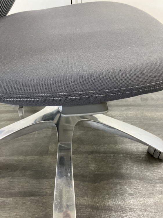 Knoll（ノール）Generation(ジェネレーション)チェア 可動肘付ジェネレーションチェア 商品画像6