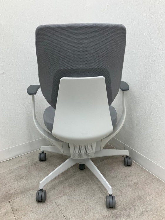 コクヨing(イング)チェア 固定肘付イングチェア 商品画像4