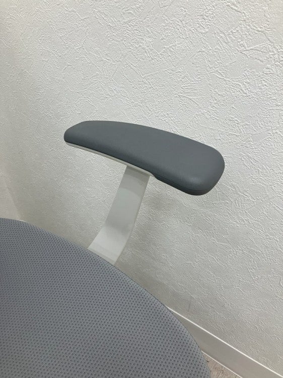 コクヨing(イング)チェア 固定肘付イングチェア 商品画像10