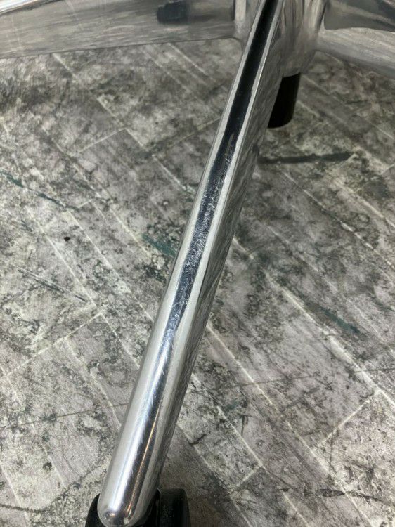 コクヨBezel(ベゼル)チェア 可動肘付ベゼルチェア 商品画像9