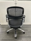 Knoll（ノール）Generation(ジェネレーション)チェア 可動肘付ジェネレーションチェア 商品画像4