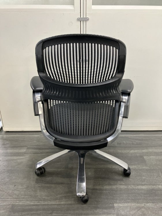 Knoll（ノール）Generation(ジェネレーション)チェア 可動肘付ジェネレーションチェア 商品画像4