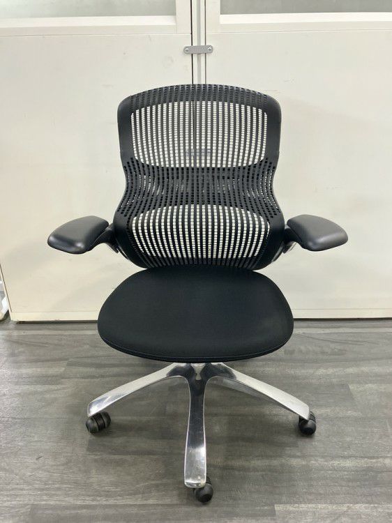 Knoll（ノール）Generation(ジェネレーション)チェア 可動肘付ジェネレーションチェア 商品画像8