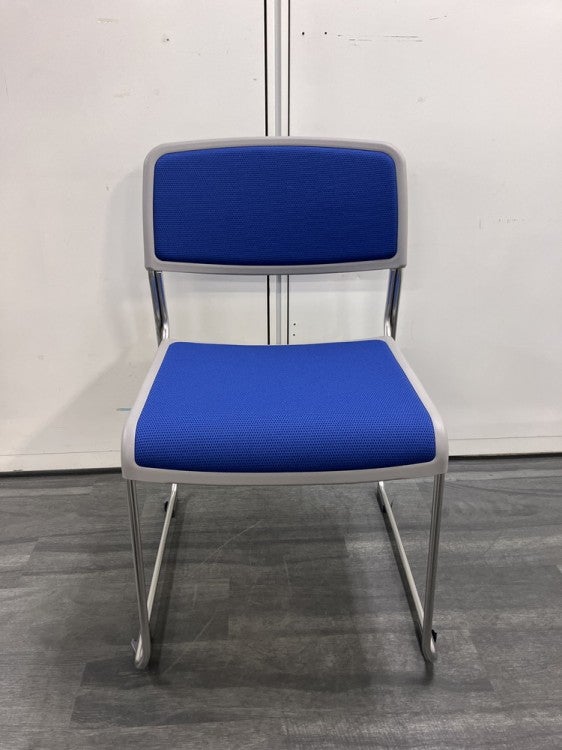コクヨCK-890シリーズ スタッキングチェア 商品画像2