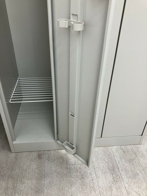 オカムラFZタイプシリーズ 3人用ロッカー 商品画像11