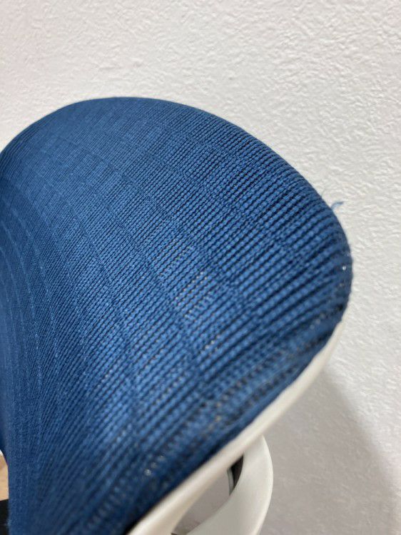 ナイキ肘付パウザチェア 商品画像2