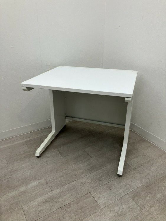 オカムラADVANCE（アドバンス）シリーズ 800平デスク 商品画像1