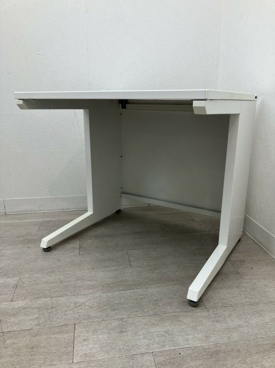 オカムラADVANCE（アドバンス）シリーズ 800平デスク 商品画像10