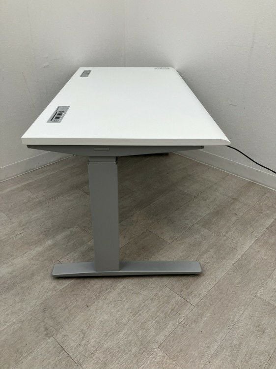 オカムラSwift(スイフト)シリーズ 1350昇降デスク 商品画像3