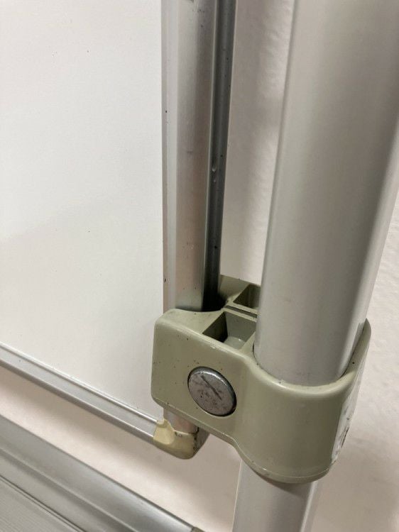 オカムラ1800脚付ホワイトボード 商品画像4