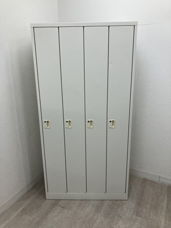 イトーキW型シリーズ 4人用ロッカー 商品画像2